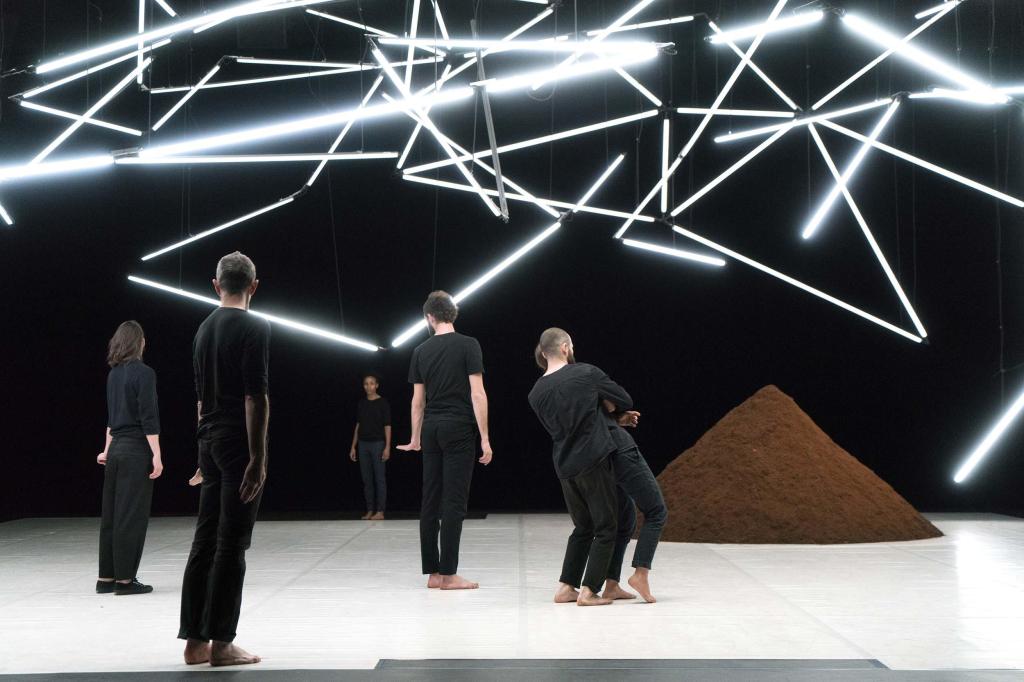 Marie Reverdy - SpinticA. Christian Rizzo - Faire maison et devenir figure. Montpellier Danse 2019.