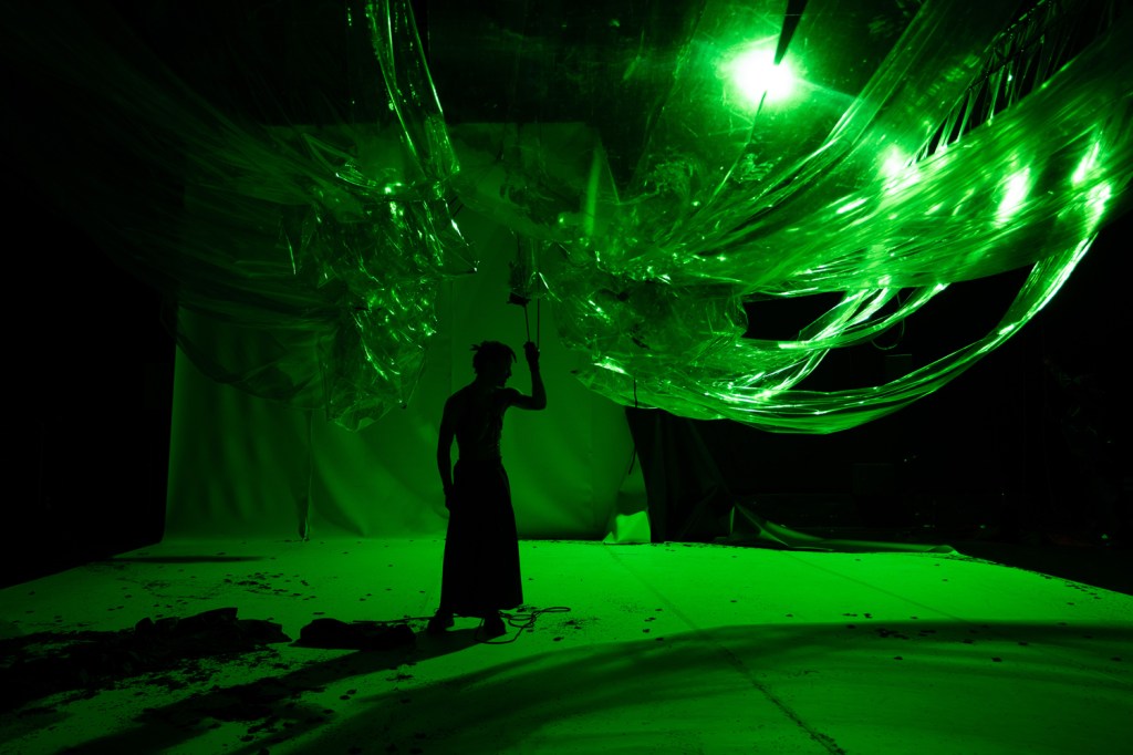 Cherish Menzo, FRANK © Bas de Brouwer. Festival Montpellier Danse. A lire sur SpinticA.fr