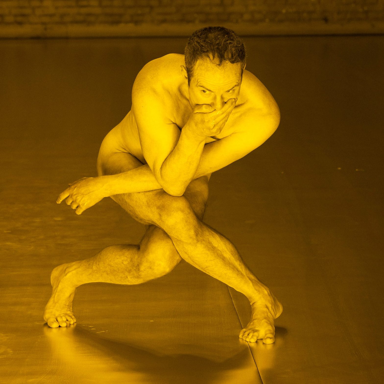 Boris Charmatz, Muette © Laurent Philippe. Agora. SpinticA.fr